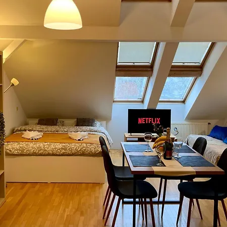 Cozy Comfort Loft Apartmán *