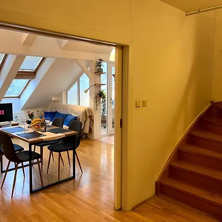 アパート Cozy Comfort Loft プラハ